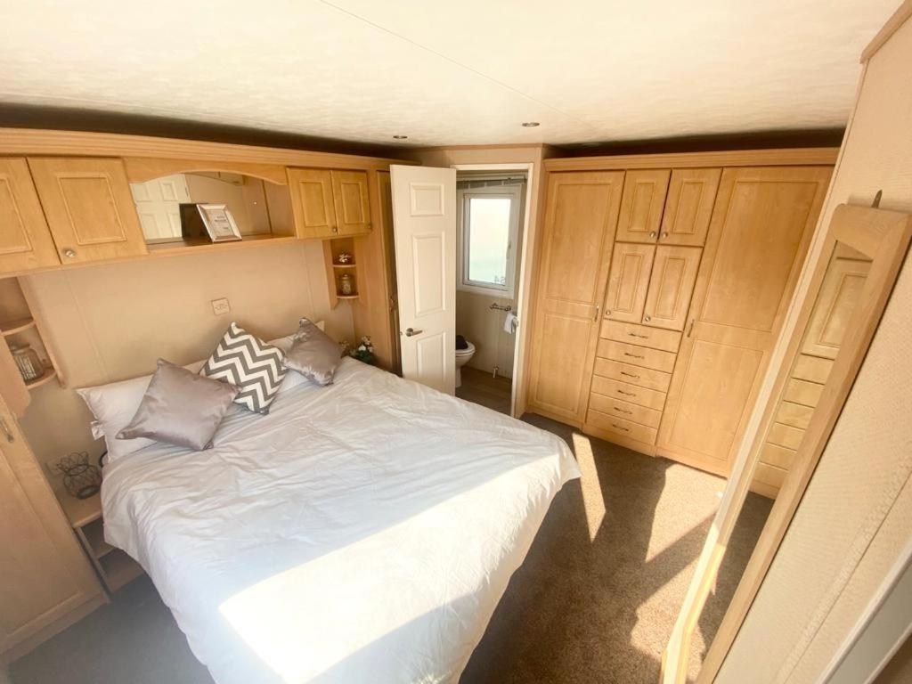 Luxury 2 Bedroom 2 Bathroom Caravan-Small Sofa 1 Pers Saint Osyth Εξωτερικό φωτογραφία
