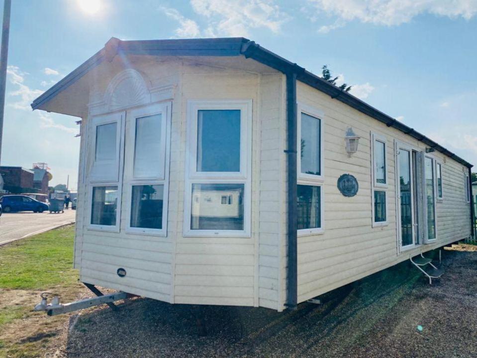 Luxury 2 Bedroom 2 Bathroom Caravan-Small Sofa 1 Pers Saint Osyth Εξωτερικό φωτογραφία